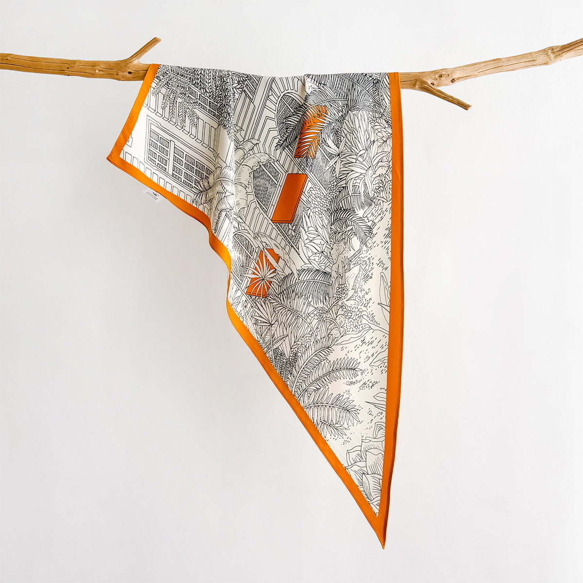 Trendy Bandana 100% Mulberry T - огляд і ціна Ascot Neck Scarf