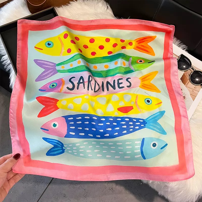 Fashion Fish Pattern Square Si - огляд і ціна Ascot Neck Scarf
