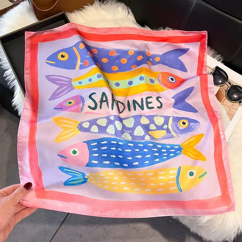 Fashion Fish Pattern Square Si - огляд і ціна Ascot Neck Scarf