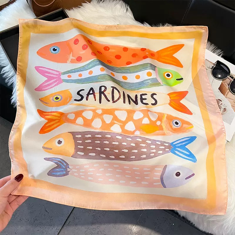 Fashion Fish Pattern Square Si - огляд і ціна Ascot Neck Scarf