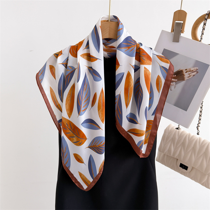 Luxury Brand Print 70cm Square - огляд і ціна Face Scarf Mask